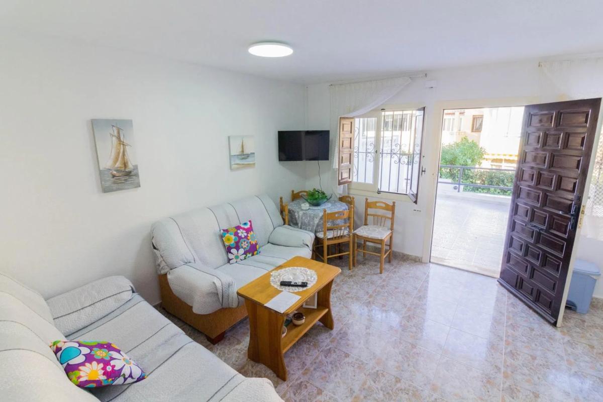 Sprzedaż szeregowego domku w Barrio Torreblanca , Torrevieja photo 3
