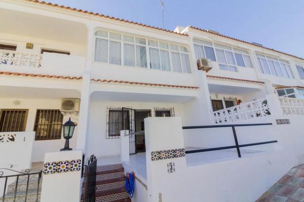 Четырехквартирный дом на продажу на  Barrio Torreblanca , Торревьеха photo 4