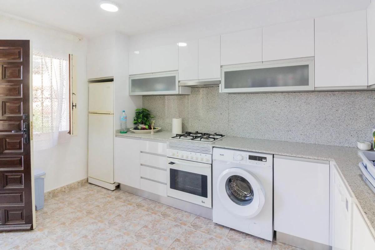 Sprzedaż szeregowego domku w Barrio Torreblanca , Torrevieja photo 5