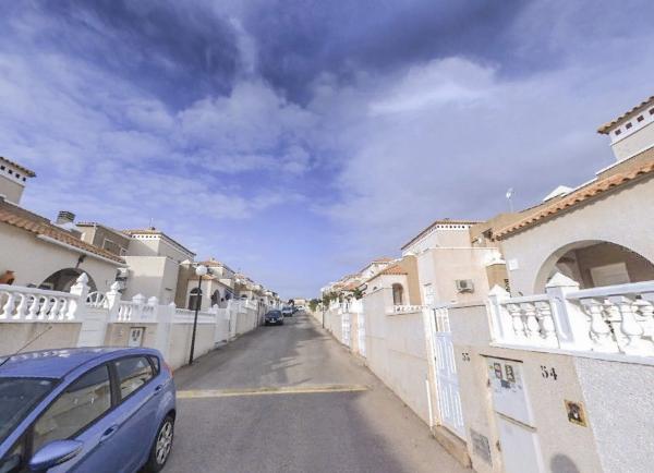 Venta de piso en Calle Francisco de Quevedo, Torrevieja
 photo