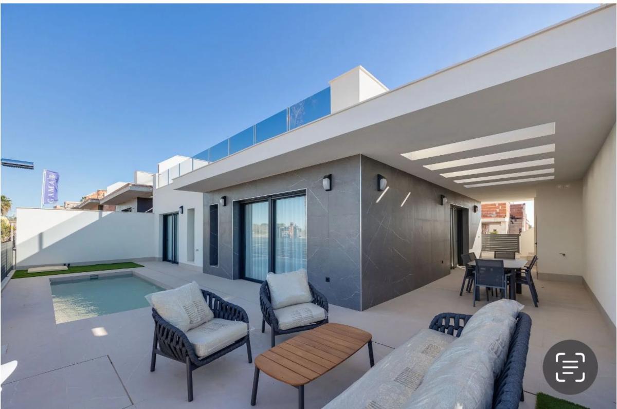 Venta de chalet independiente en Barrio Parque Acuático - Sector 25, Torrevieja
 photo 4