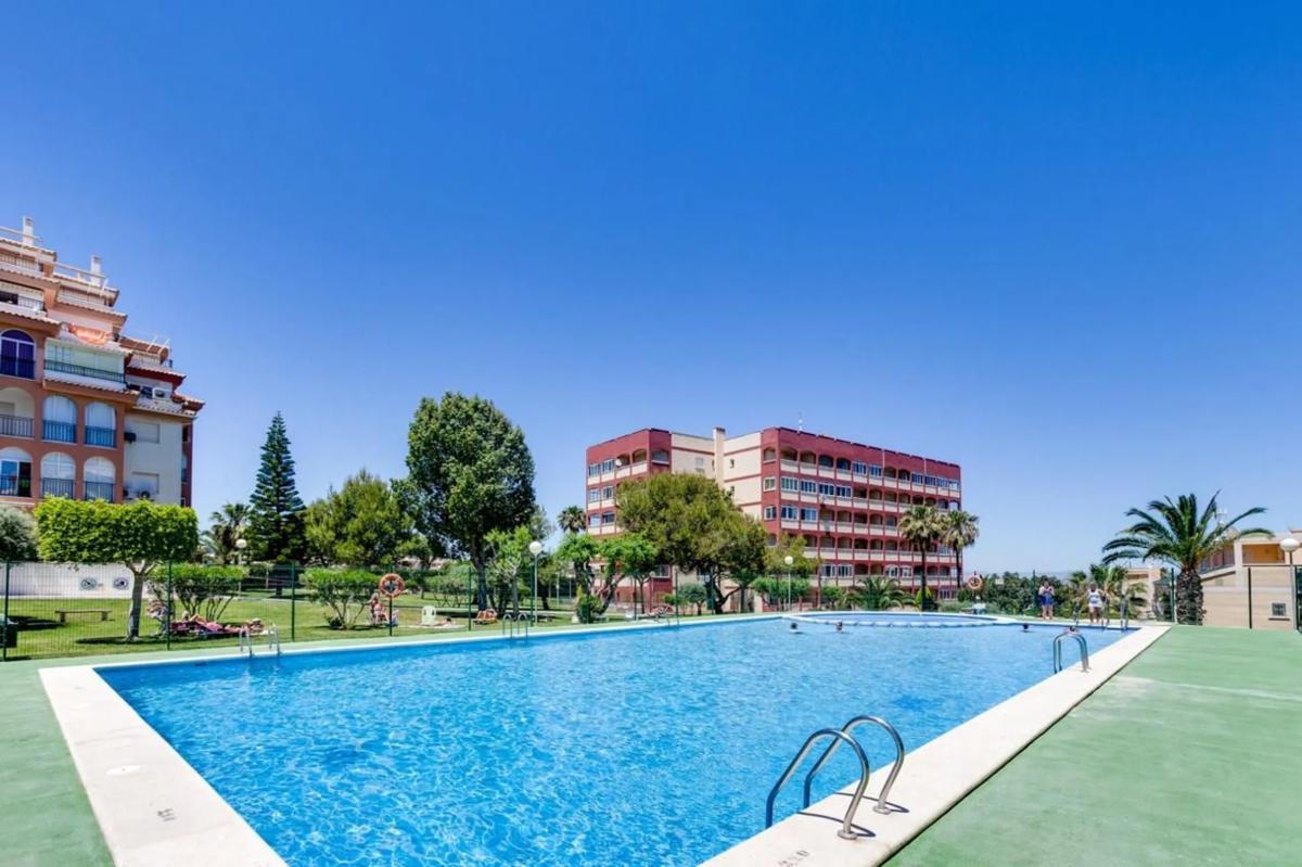 Venta de piso en Calle Helena, 2, Torrevieja
photo 3