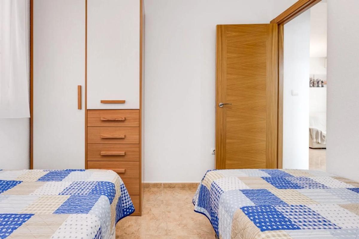 Venta de piso en Calle Helena, 2, Torrevieja
photo 4