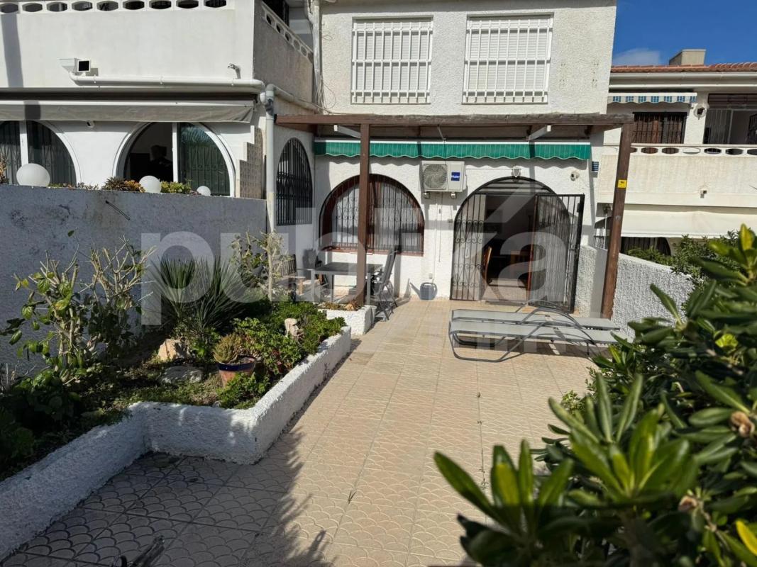 Venta de chalet adosado en Calle Minerva , Torrevieja photo 4