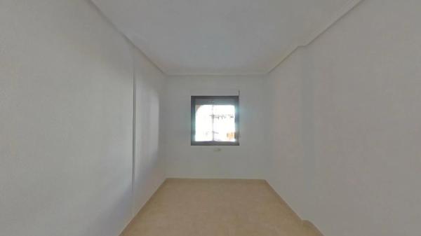 Продажа квартиры на Calle Poeta Rabindranath Tagore, Торревьеха
photo 1