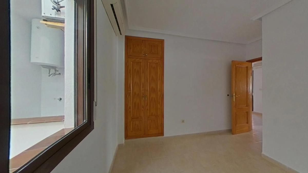 Venta de piso en Calle Poeta Rabindranath Tagore, Torrevieja
 photo 5