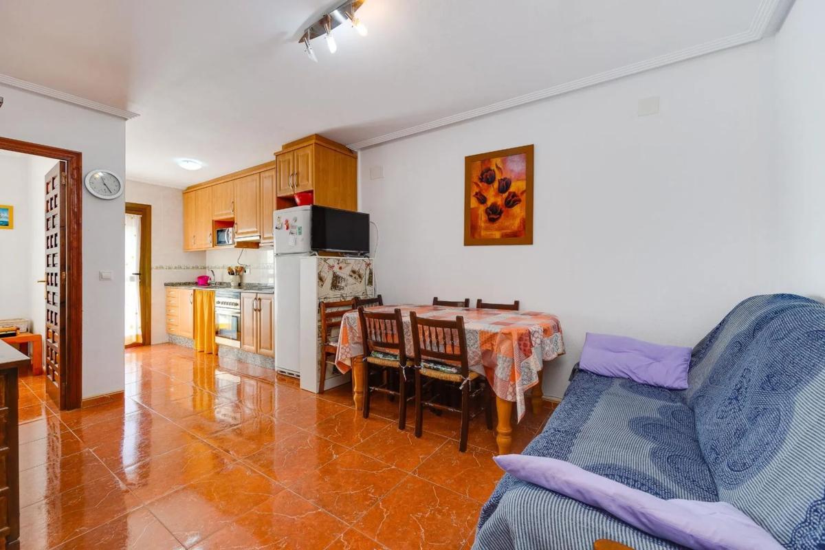 Venta de chalet independiente en Plaza del Cóndor, 8, Torrevieja
 photo 3