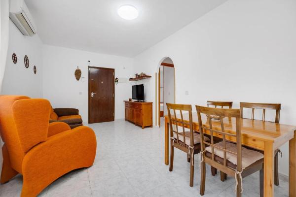 Venta de piso en Calle Camilo José Cela, 40, Torrevieja
 photo 2