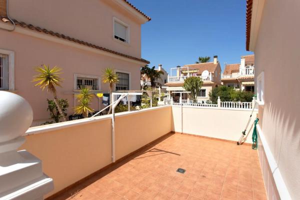 Chalet independiente en venta en Calle Lebeche, Torrevieja
 photo 4