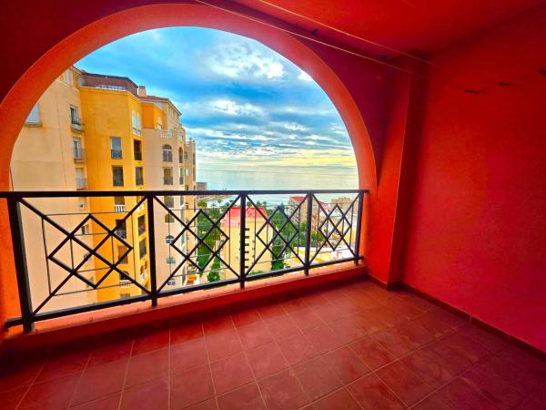 Venta de piso en Avenida Roentgen, Torrevieja
 photo 1