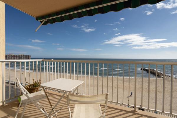 Venta de piso en Avenida Doctor Mariano Ruiz Canovas, Torrevieja
 photo 1