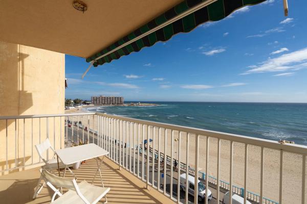 Venta de piso en Avenida Doctor Mariano Ruiz Canovas, Torrevieja
 photo 2