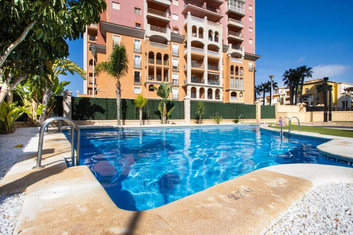 Venta de piso en Barrio Zona los Frutales, Torrevieja
photo 1