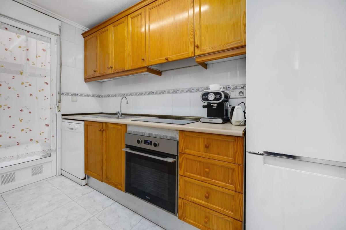 Venta de piso en Calle Camilo José Cela, 40, Torrevieja
 photo 5