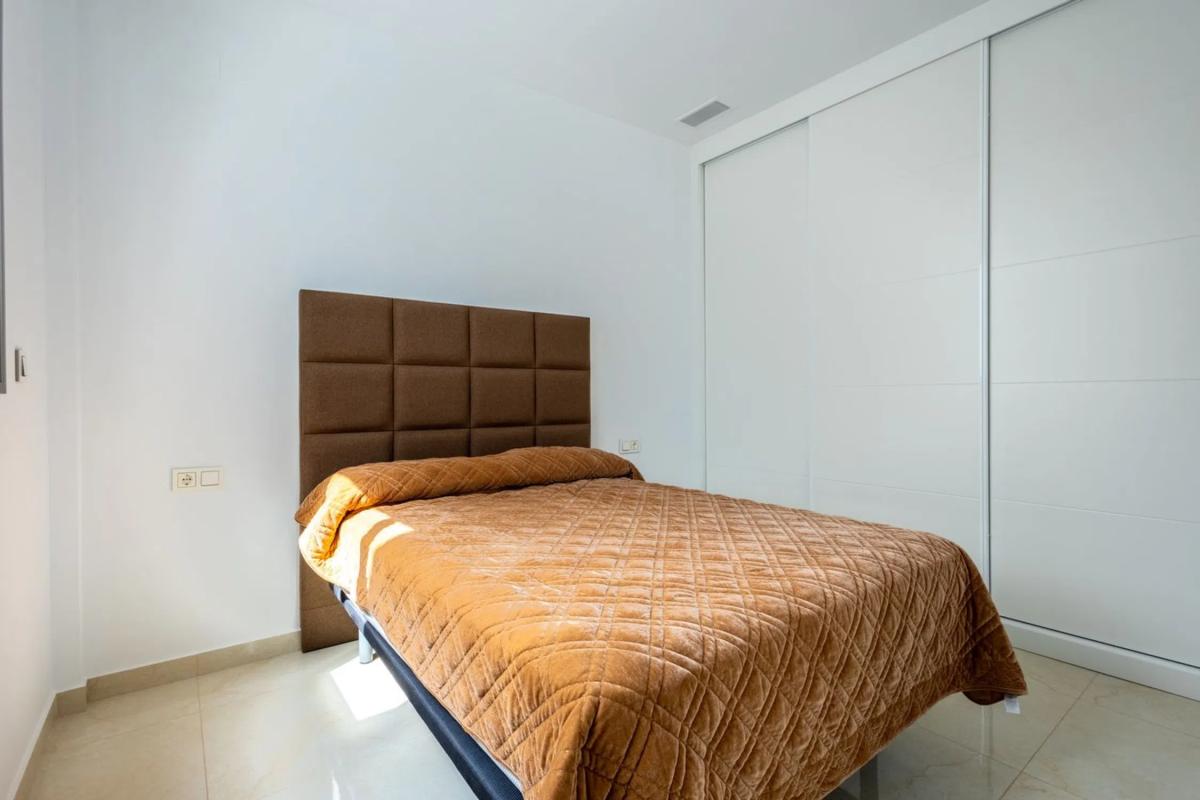 Venta de ático en  Avenida Doctor Mariano Ruiz Canovas, Torrevieja photo 3