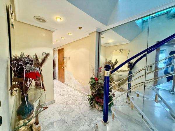 Duplex en venta en Calle Galeón, Torrevieja photo 3