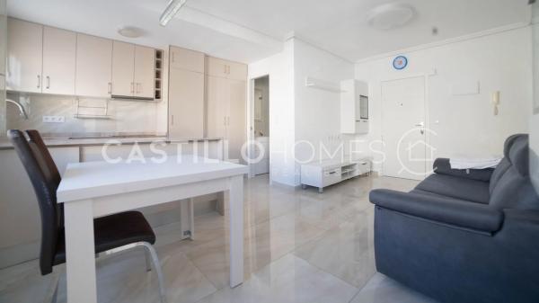 Ático en venta en  Calle Félix Rodríguez de la Fuente, 8, Torrevieja photo 1