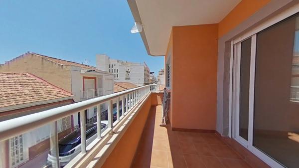 Продажа квартиры на Calle de Pedro Lorca, Торревьеха
photo 1