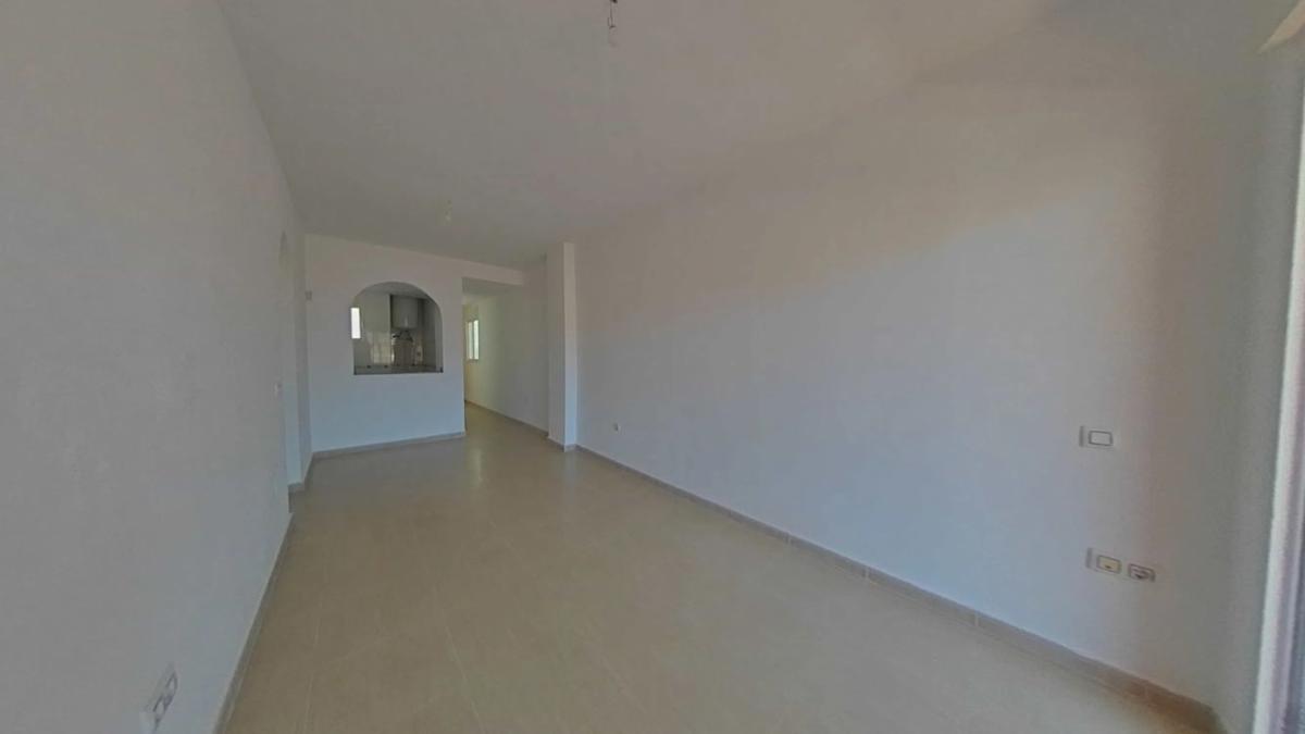 Venta de piso en Calle de Pedro Lorca, Torrevieja
 photo 3