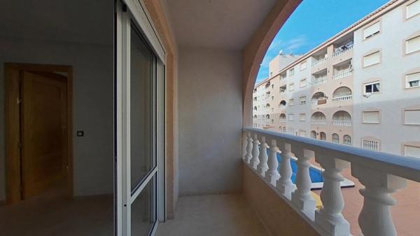 Продажа квартиры на Calle San Pascual, Торревьеха
photo 1