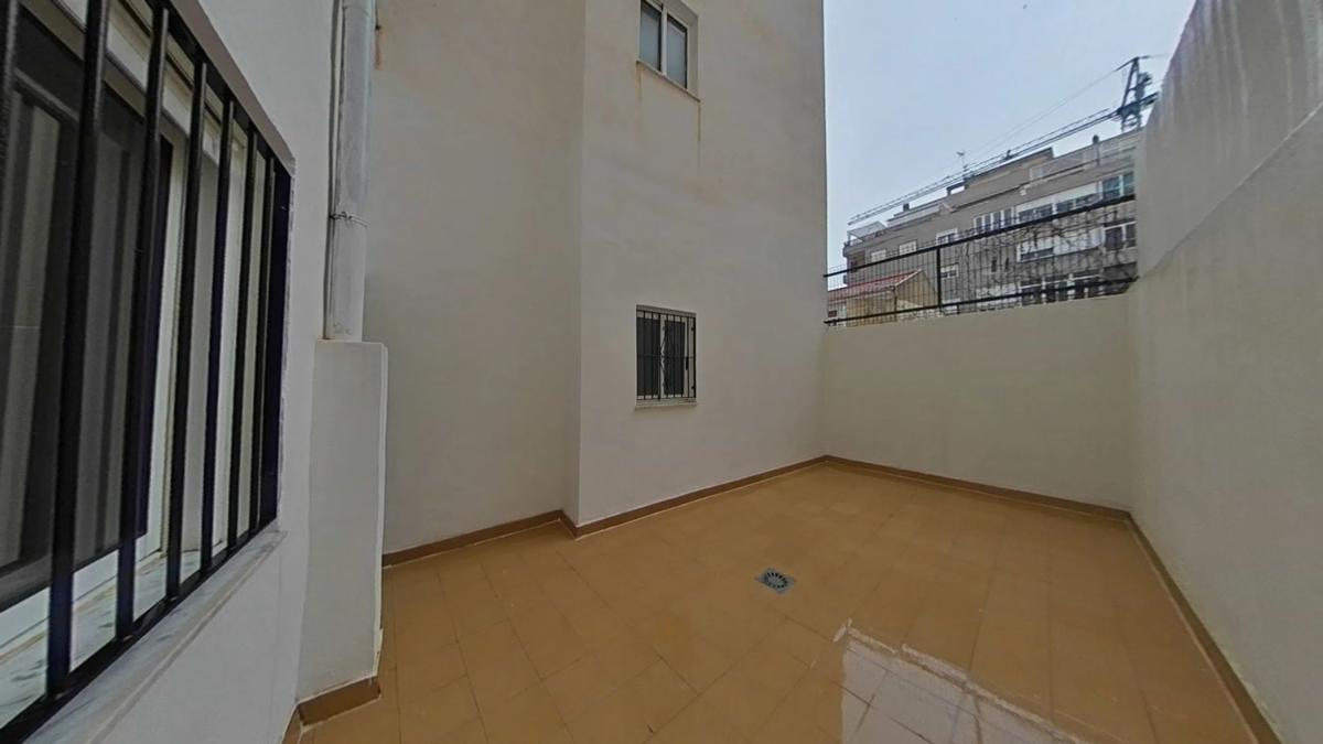 Sprzedaż mieszkania w Calle Virgen de la Paloma, Torrevieja
photo 1