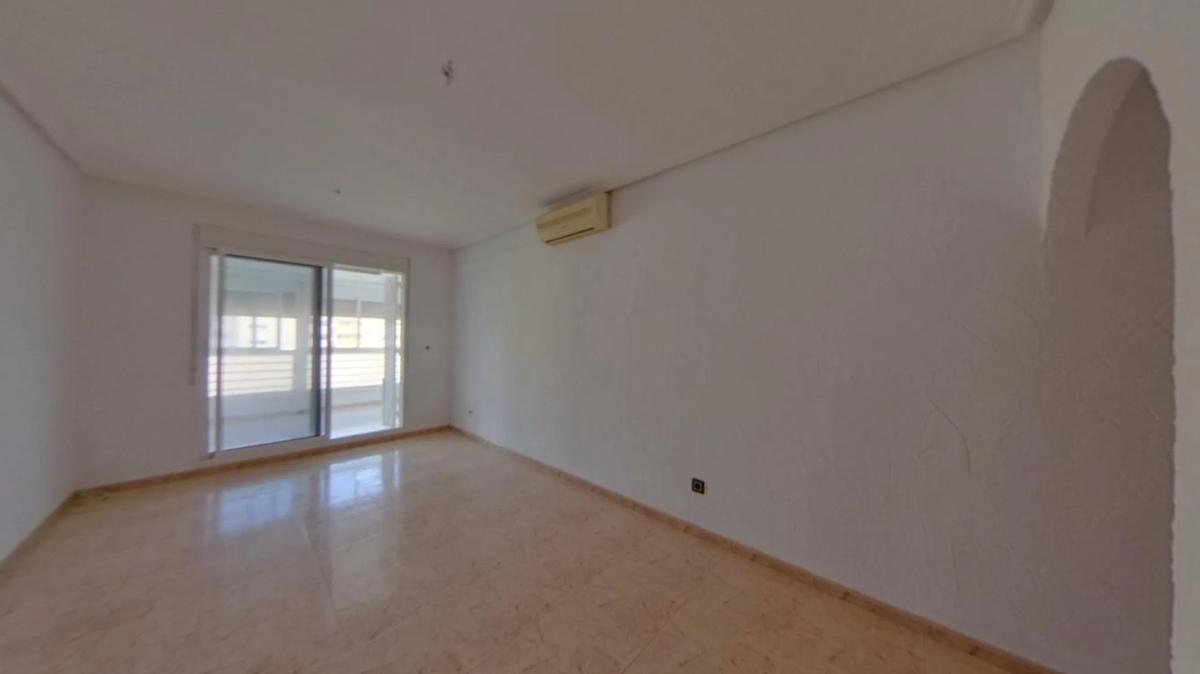 Sprzedaż mieszkania w Avenida Diego Ramírez Pastor, Torrevieja
photo 1