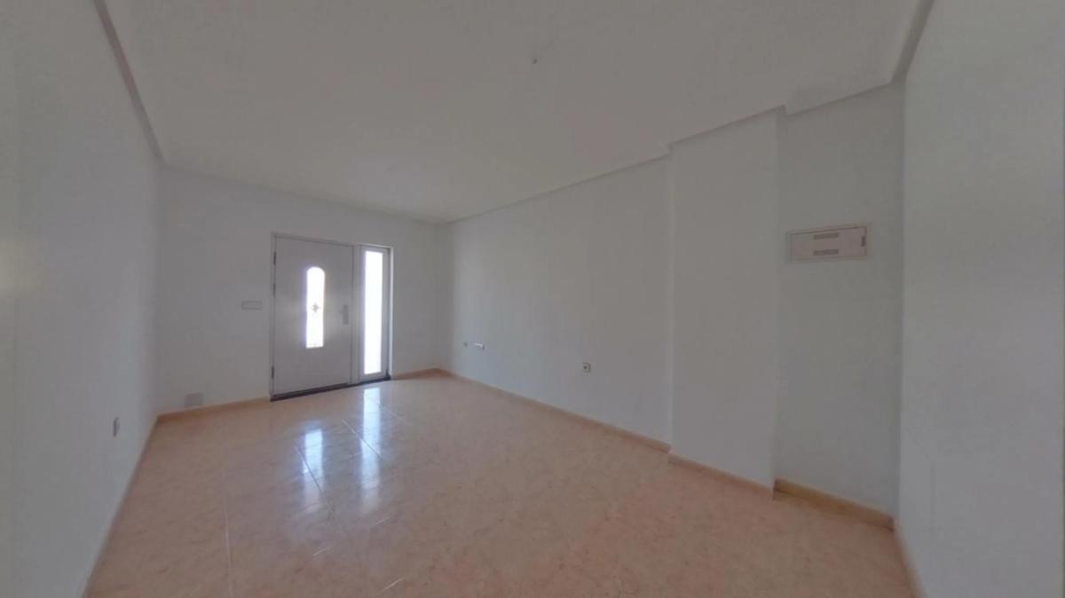 Venta de piso en Calle paris, Torrevieja
photo 4