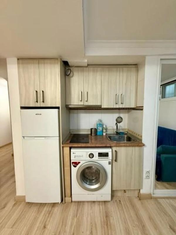Venta de estudio en Calle Almudena, Torrevieja photo 3