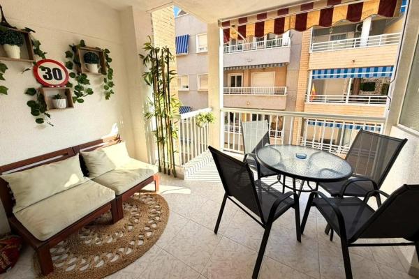 Продажа квартиры на Calle Virgen de la Paloma, 11, Торревьеха
 photo 2