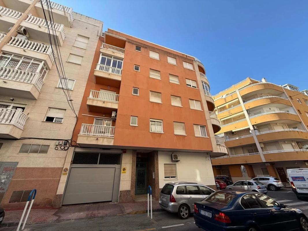 Sprzedaż mieszkania w Barrio Las Piscinas Naturales, Torrevieja
photo 4