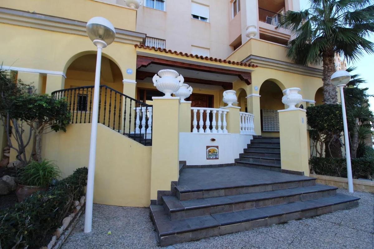 Sprzedaż mieszkania w Calle Atenas, 1, Torrevieja
photo 3