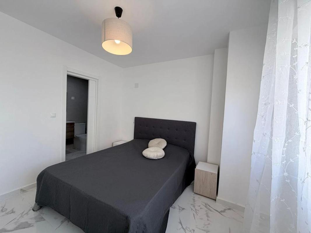 Venta de piso en Barrio Las Piscinas Naturales, Torrevieja
 photo 3