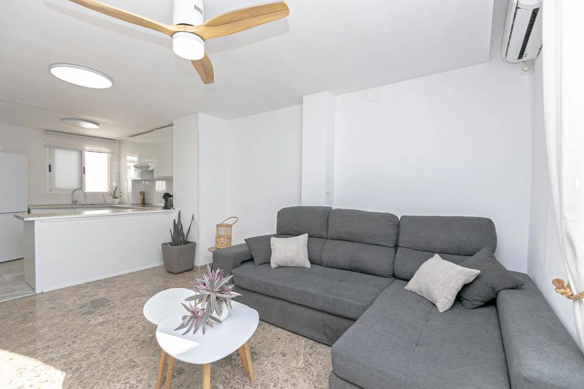 Venta de piso en Barrio Las Piscinas Naturales, Torrevieja
photo 5