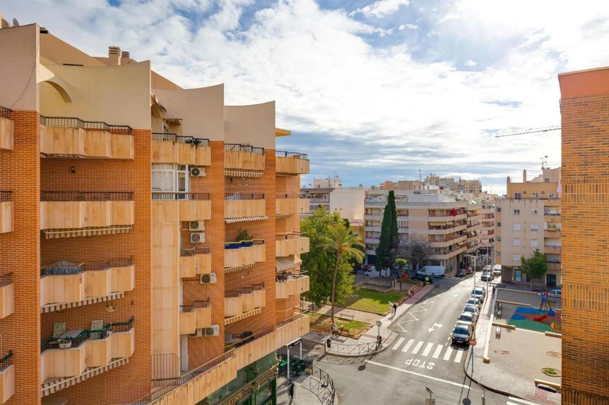 Venta de piso en Calle Félix Rodríguez de la Fuente, Torrevieja
 photo 4