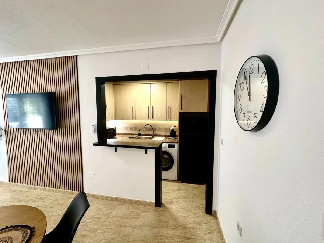 Продажа квартиры на Calle Bergantin, Торревьеха
photo 1