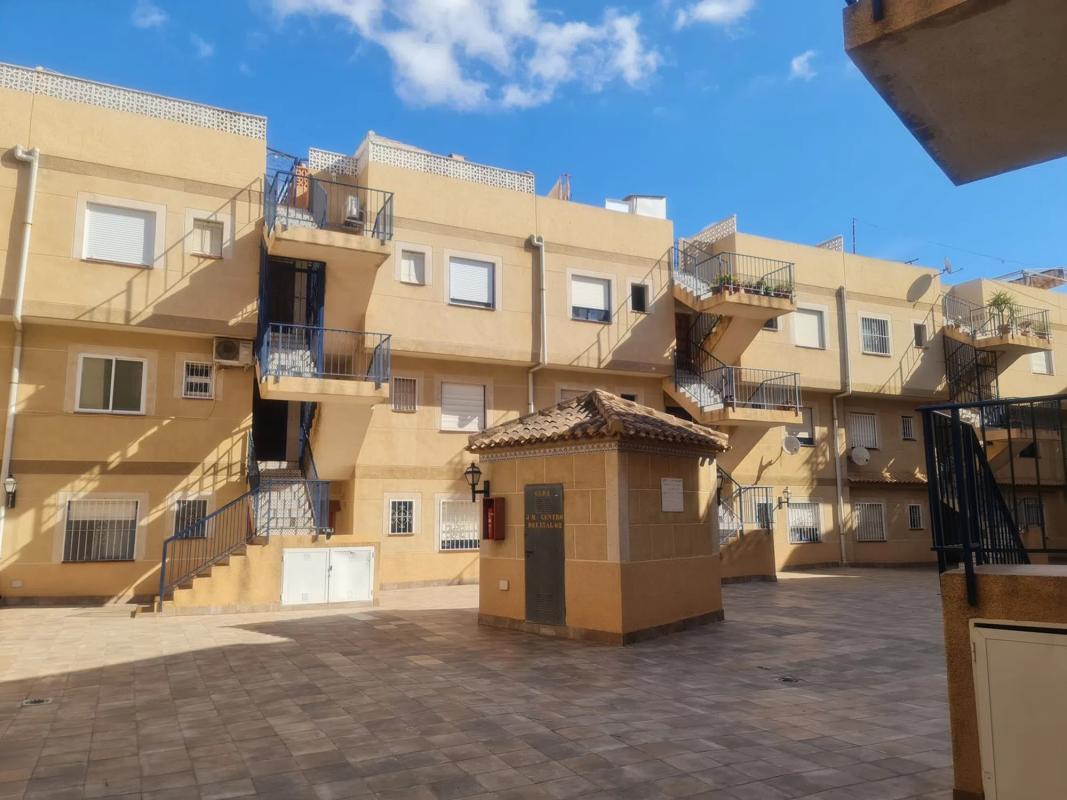 Venta de estudio en Calle Moriones, 70, Torrevieja photo 3