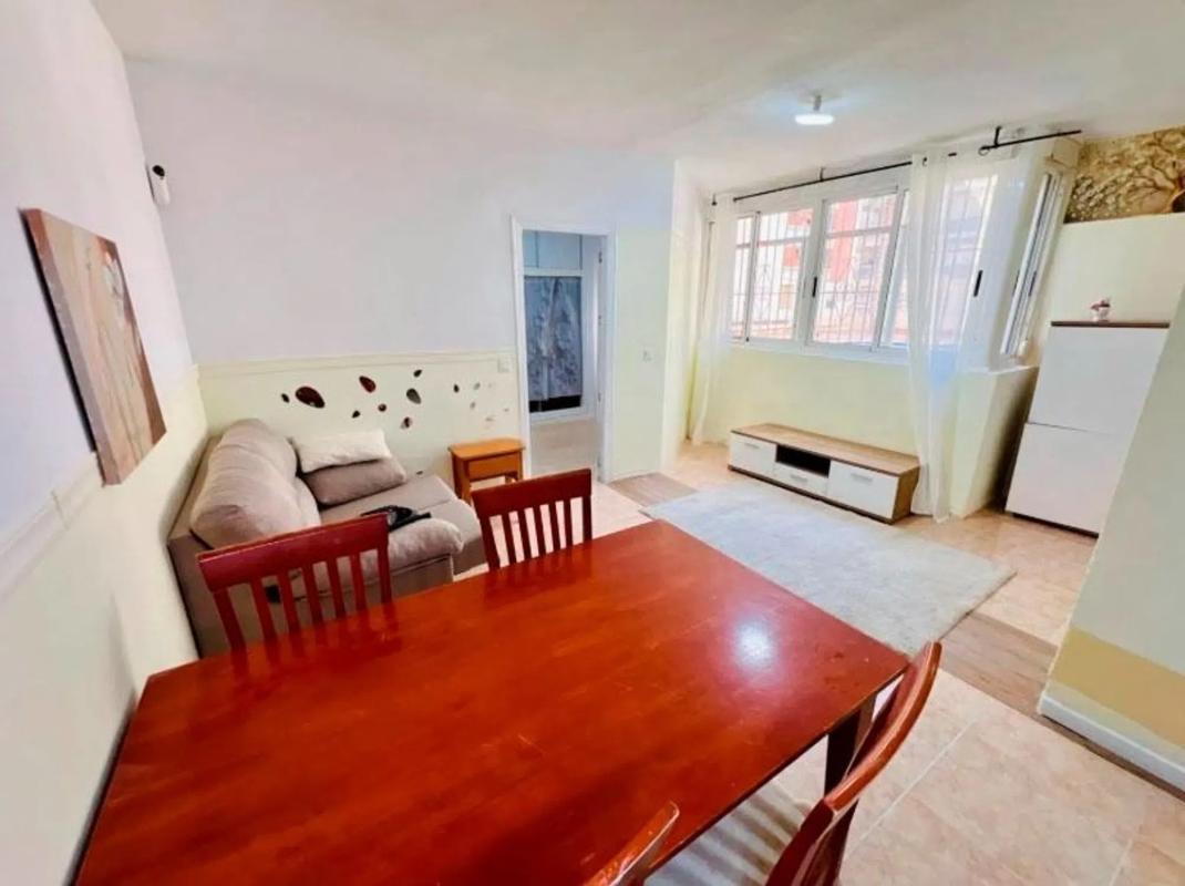 Venta de piso en Calle los Gases, 22, Torrevieja
photo 1