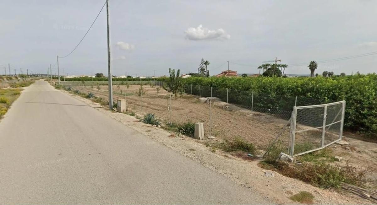 Terreno en venta en Orihuela, Alicante photo 1