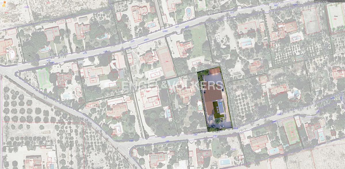 Terreno en venta en Elche / Elx, Alicante photo 2