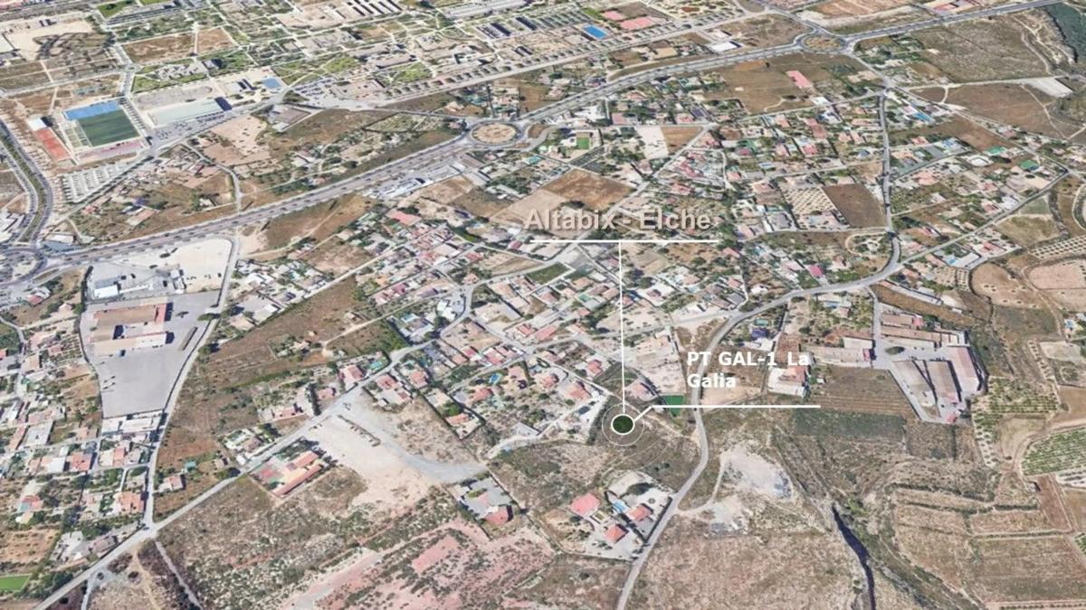 Terreno en venta en Elche / Elx, Alicante photo 1