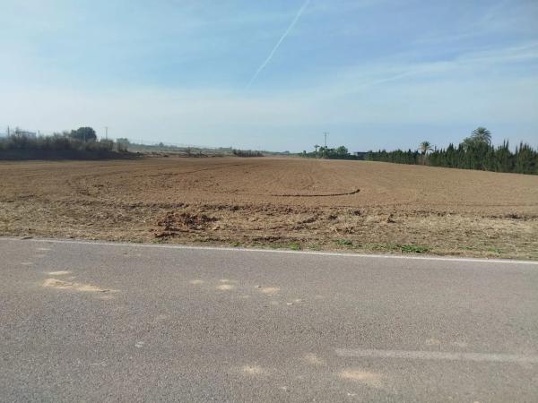 Terreno en carretera la hoya s/n thumbnail 1