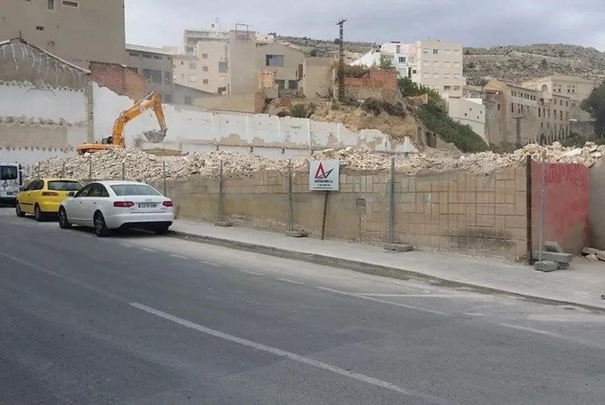 Terreno en venta en Alicante / Alacant, Alicante photo 3