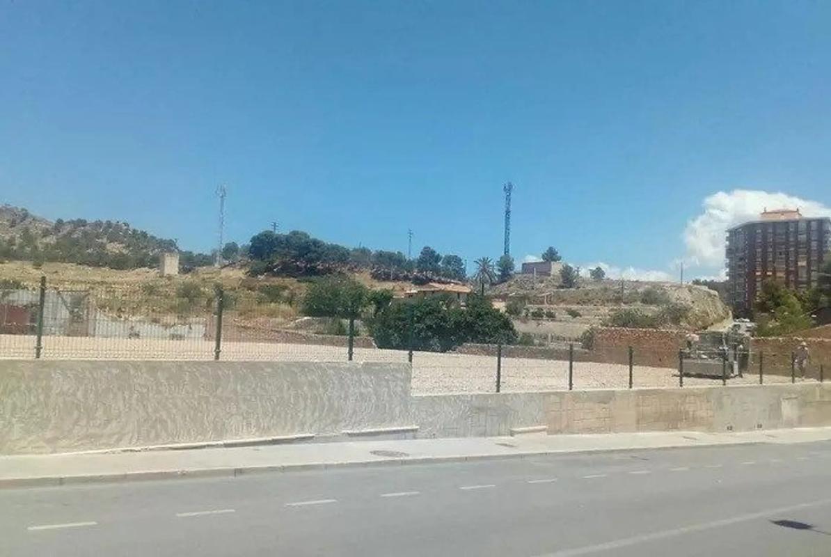 Terreno en venta en Alicante / Alacant, Alicante photo 4