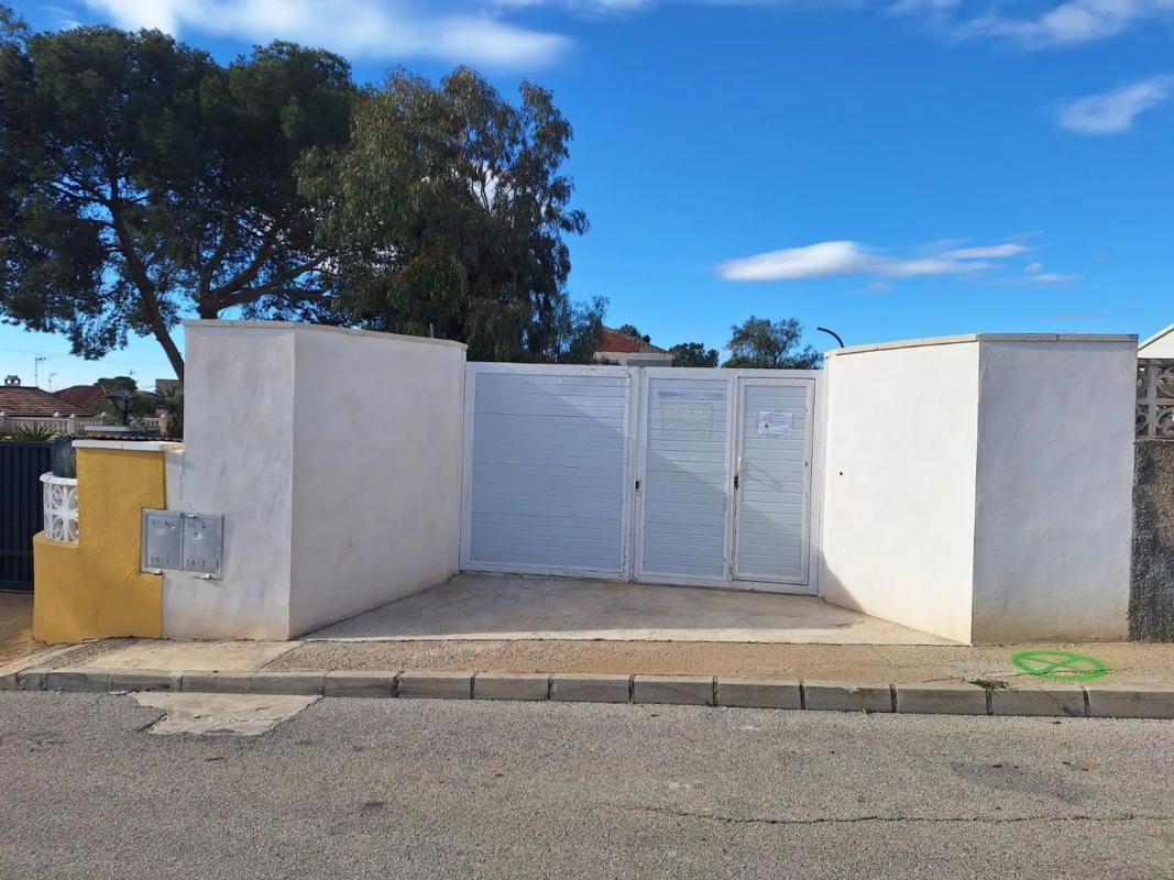 Terreno en venta en Busot, Alicante photo 4