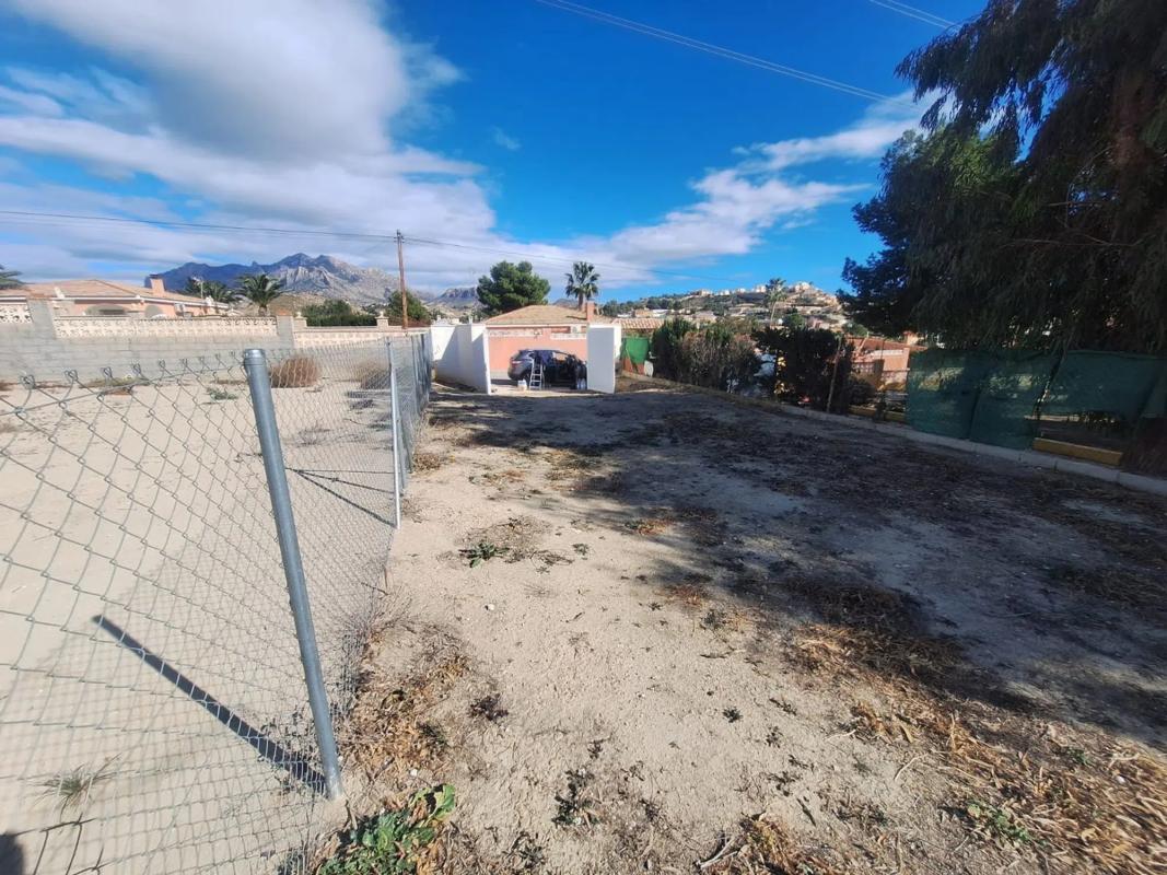 Terreno en venta en Busot, Alicante photo 5