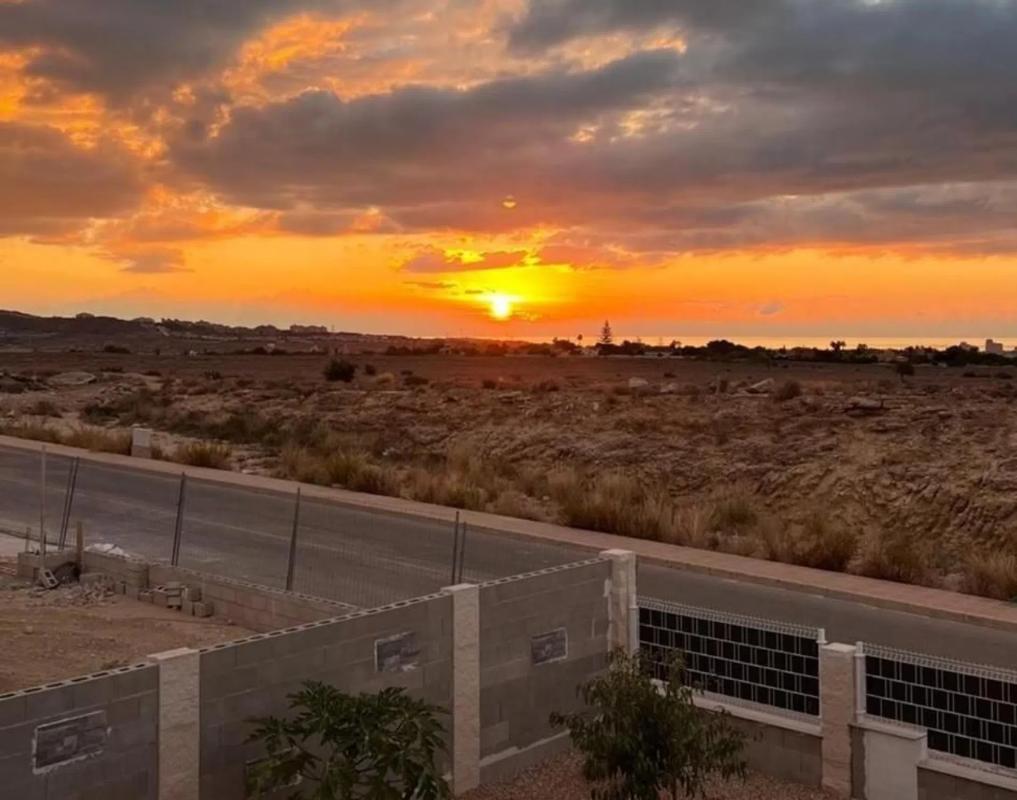 Terreno en venta en Mutxamel, Alicante photo 2