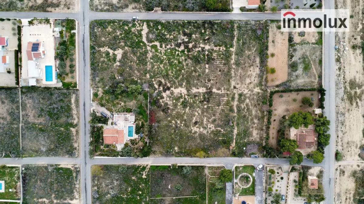 Terreno en venta en Mutxamel, Alicante photo 2