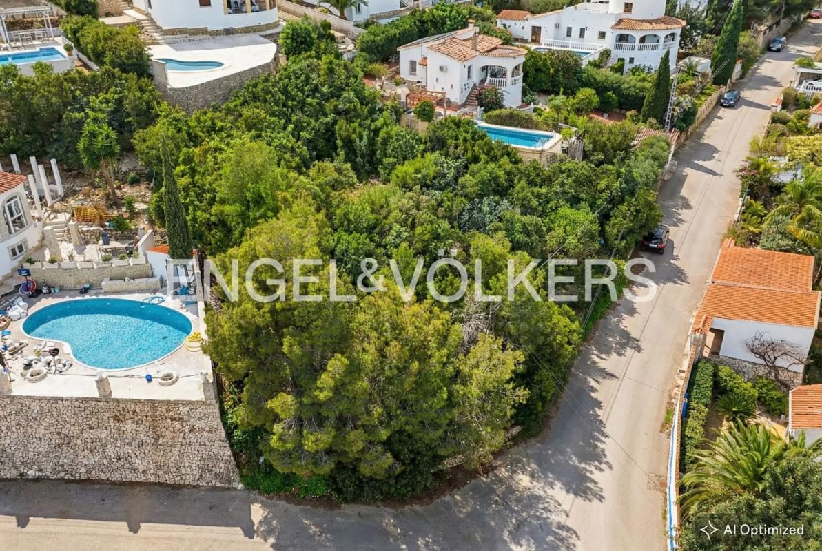 Terreno en venta en Denia, Alicante photo 1