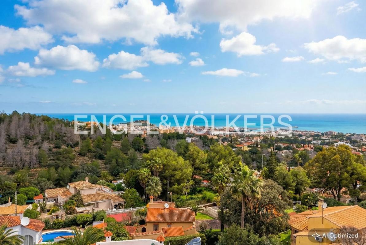 Terreno en venta en Denia, Alicante photo 2