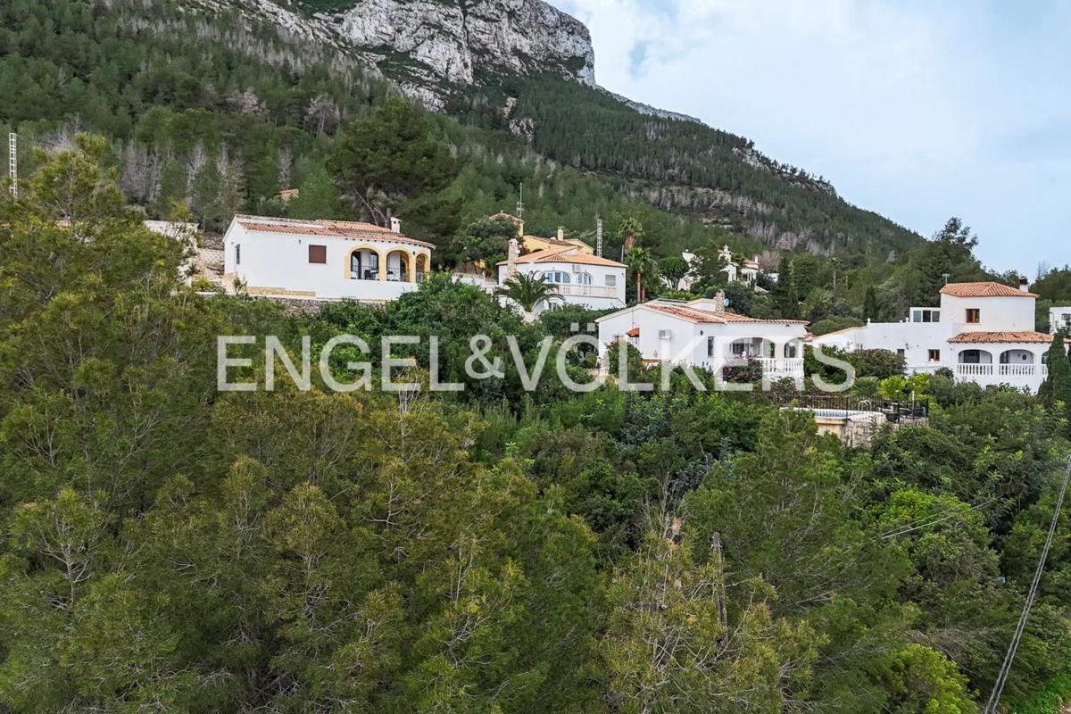 Terreno en venta en Denia, Alicante photo 3